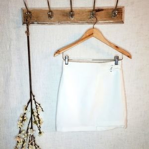 Asymmetric Classy White Skirt- Size M->S